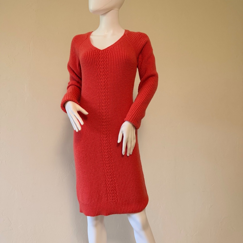 NWT Ann Taylor Womens Size XS salmon color V-Neck Ribbed Knit Sweater Dress‎